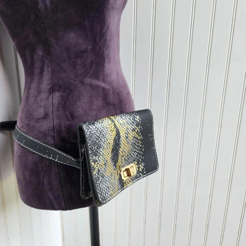 Womens Snake Skin Waist Belt Bag Black Gold 7"×5" - Picture 9 of 10